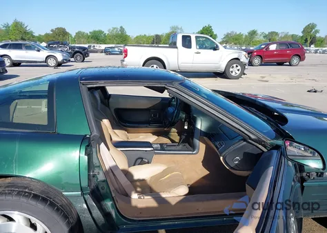 1994 Chevrolet Corvette from USA, damaged, VIN 1G1YY22P8R5110000